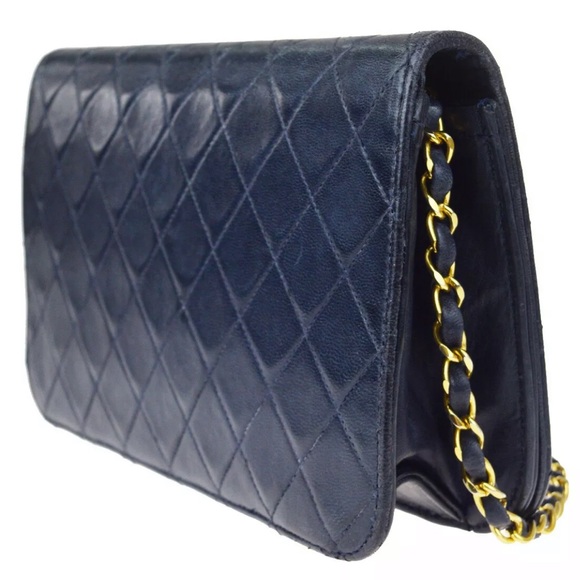 HOST PICK CHANEL AUTHENTIC MATALASSE FLAP VINTAGE - Picture 4 of 10